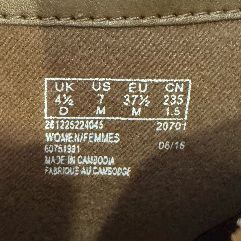 Clarks Addiy Zoie Brown Leather Studded Strap Ankle Boots Women’s 7M - Picture 8 of 8